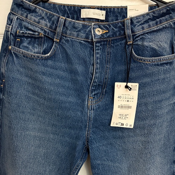 Zara Classic Blue Straight Leg Jeans - Picture 2 of 4